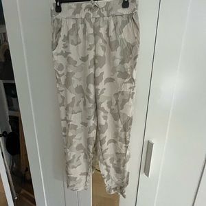 Pink Rose camouflage print rayon pants with elastic ankle size L